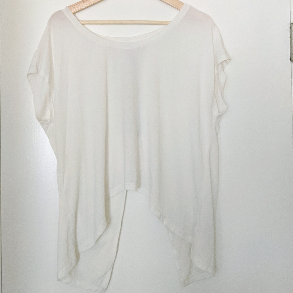 Light-weight Tie-back Tee